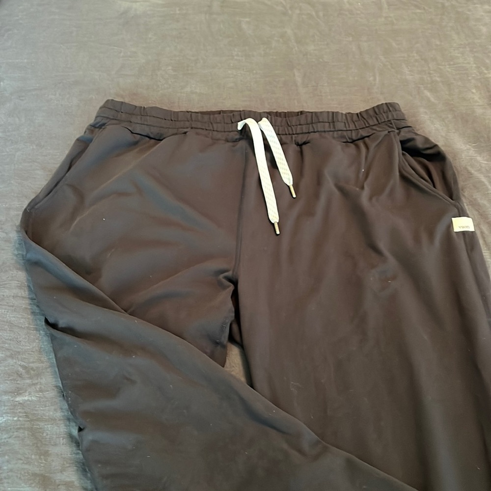 Vuori Jogger Size Large Tall